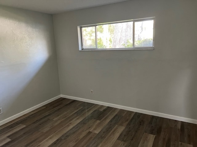 Guest Bedroom - 320 S Brighton Dr
