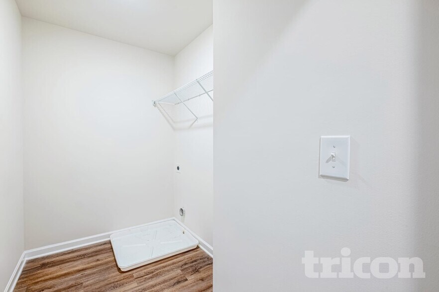 Building Photo - 579 Trickum Hill Dr