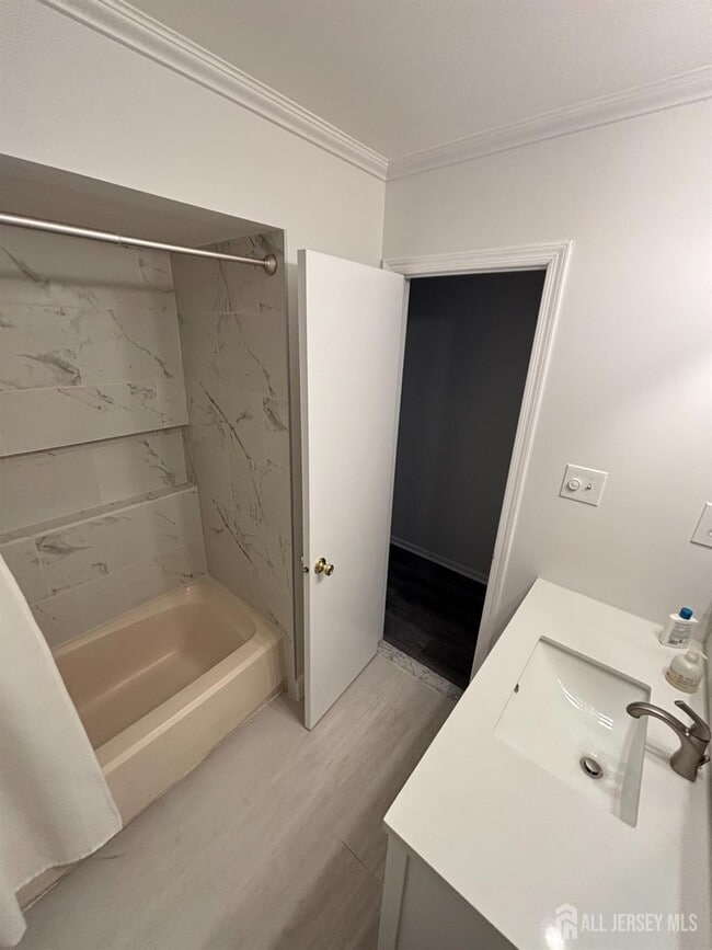 Building Photo - 21 Teaberry Dr