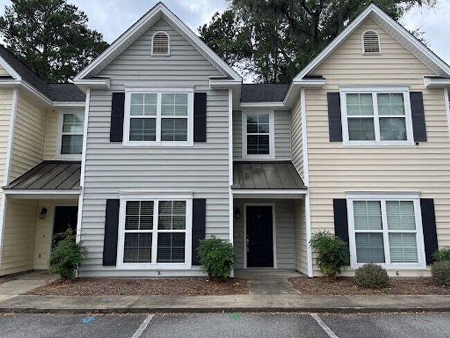 Primary Photo - 273 Vining Way