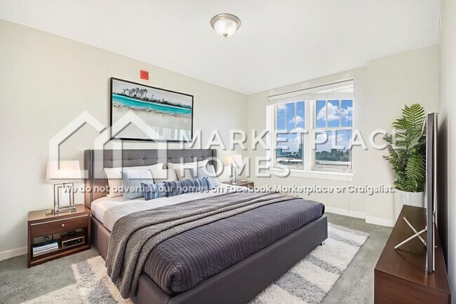 Building Photo - 525 W Lafayette Blvd