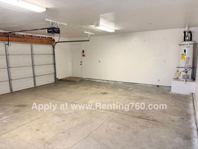 Building Photo - 8650 Abeland Rd
