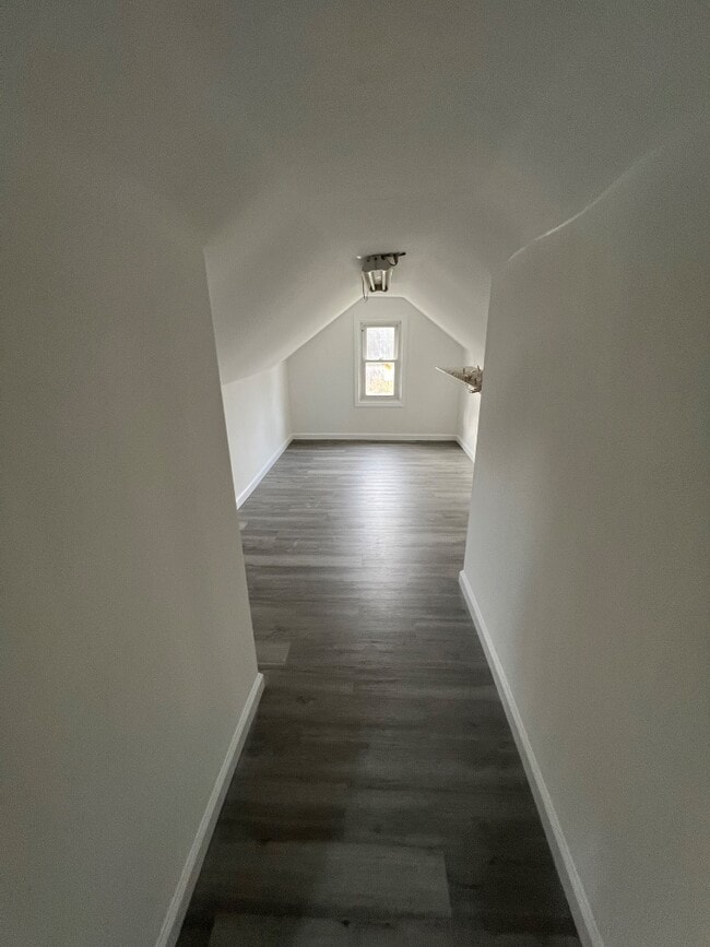 Building Photo - 19 Bennett Rd