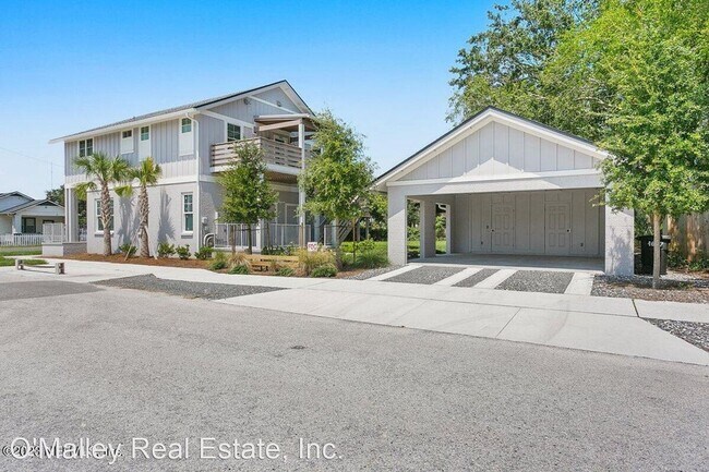 Building Photo - 2 br, 2 bath House - 4607 Ocean St #201