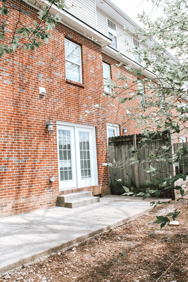 Back Porch - 1153 Unity Dr