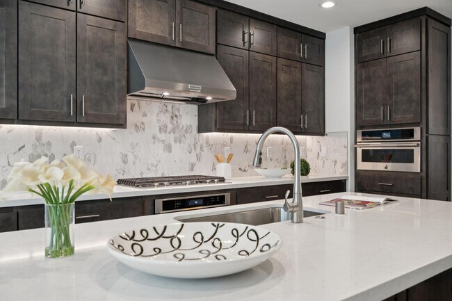 Building Photo - 3479 Client Cmn