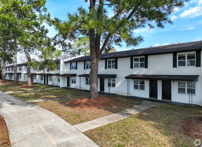 Building Photo - 1033 Adair Ave