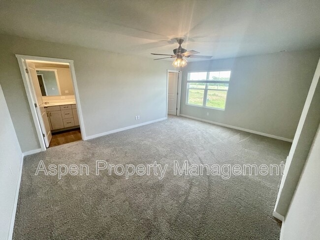Building Photo - 577 N Kimberlite St