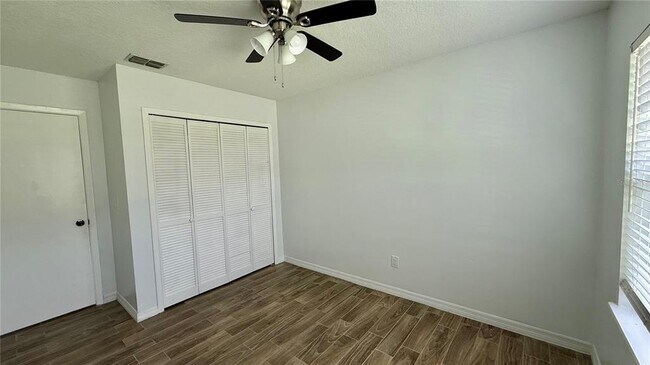 Building Photo - 3237 Vishaal Dr