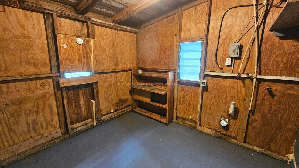 Building Photo - 1341 Hollyhock Cir E
