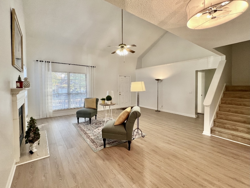 Building Photo - 117 Southampton Ct