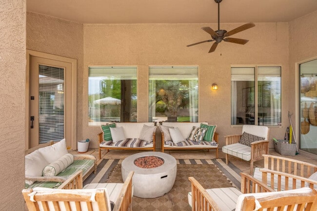 Building Photo - 5404 E Lonesome Trail