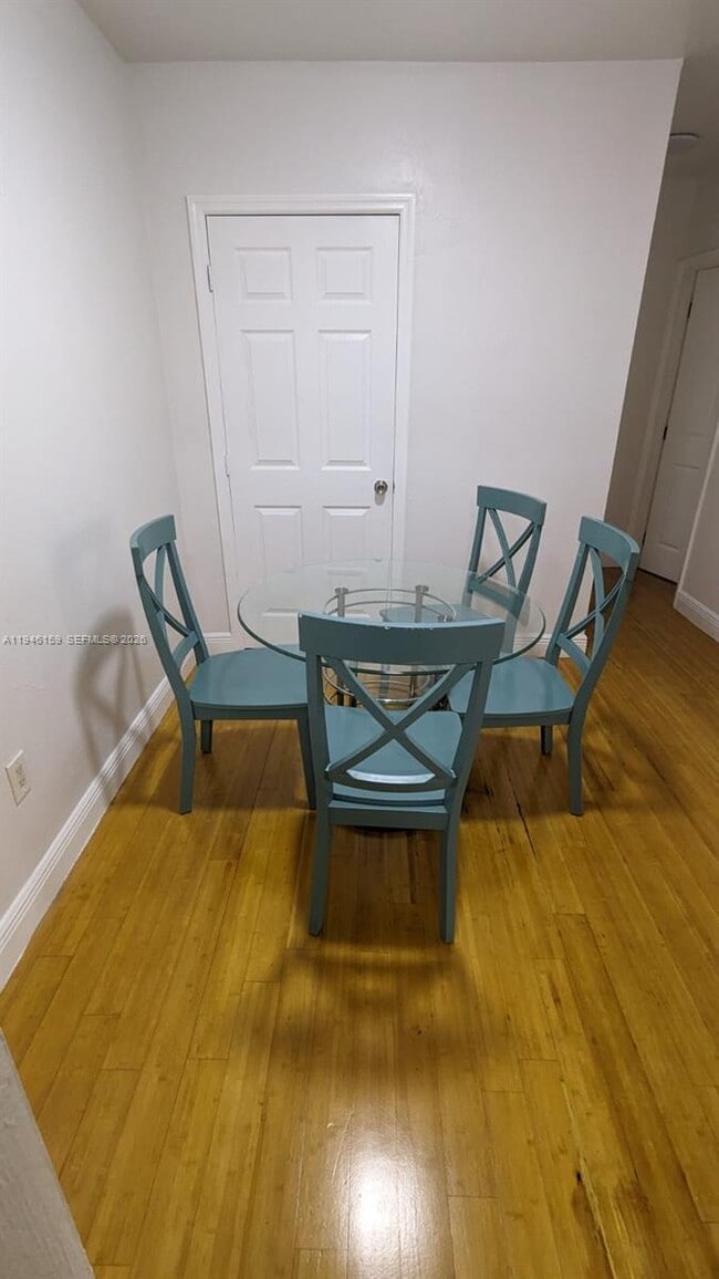 Building Photo - 320 85th St