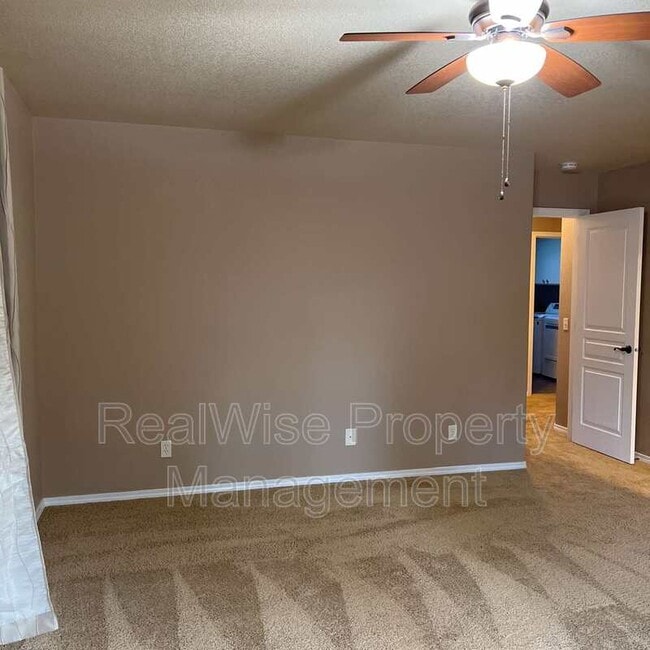 Building Photo - 2235 NW 15th St