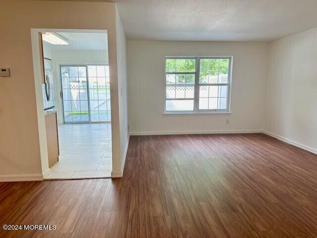 Building Photo - 39 Meadow Ln