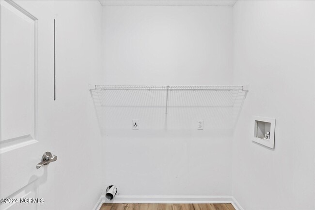 Building Photo - Like new home for rent - Completely renovated - 3-Bed, 2-Bath Home