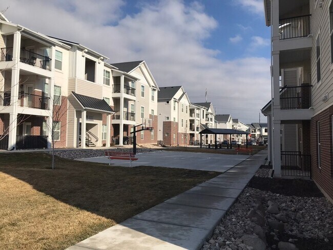 Building Photo - 3600 W 1700 N