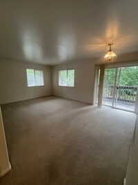 Building Photo - 2-Bedroom 1.5-bathroom Apartment TOP UNIT