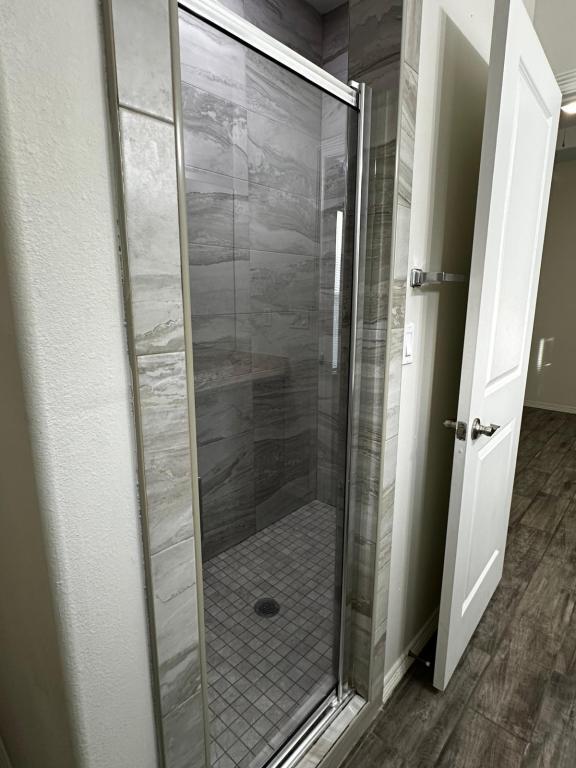 Building Photo - 3004 Sabercat Ave