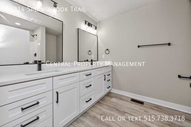 Building Photo - 14214 Springbrook Trl