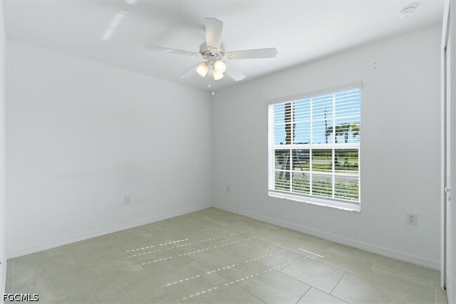 Building Photo - 3911 Treasure Oak Wy