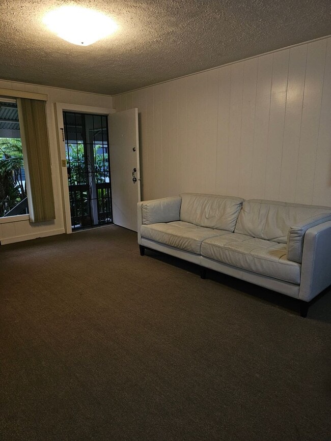 Building Photo - 3 bedroom Unit in Hilo Town
