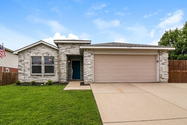 Primary Photo - 5308 Emmeryville Ln