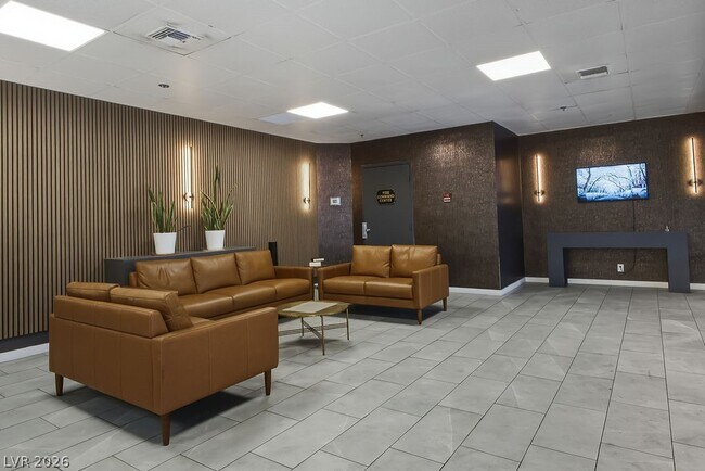 Building Photo - 3930 University Center Dr