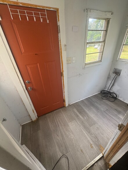 Building Photo - 6585 Voorhees Rd