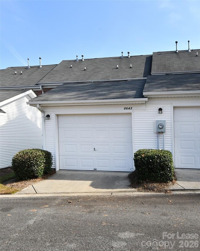 Building Photo - 8643 Beaver Creek Dr