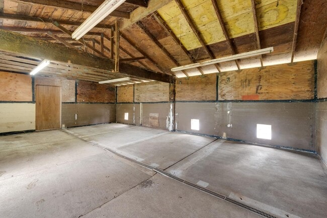 Building Photo - 12707 Leo Ln