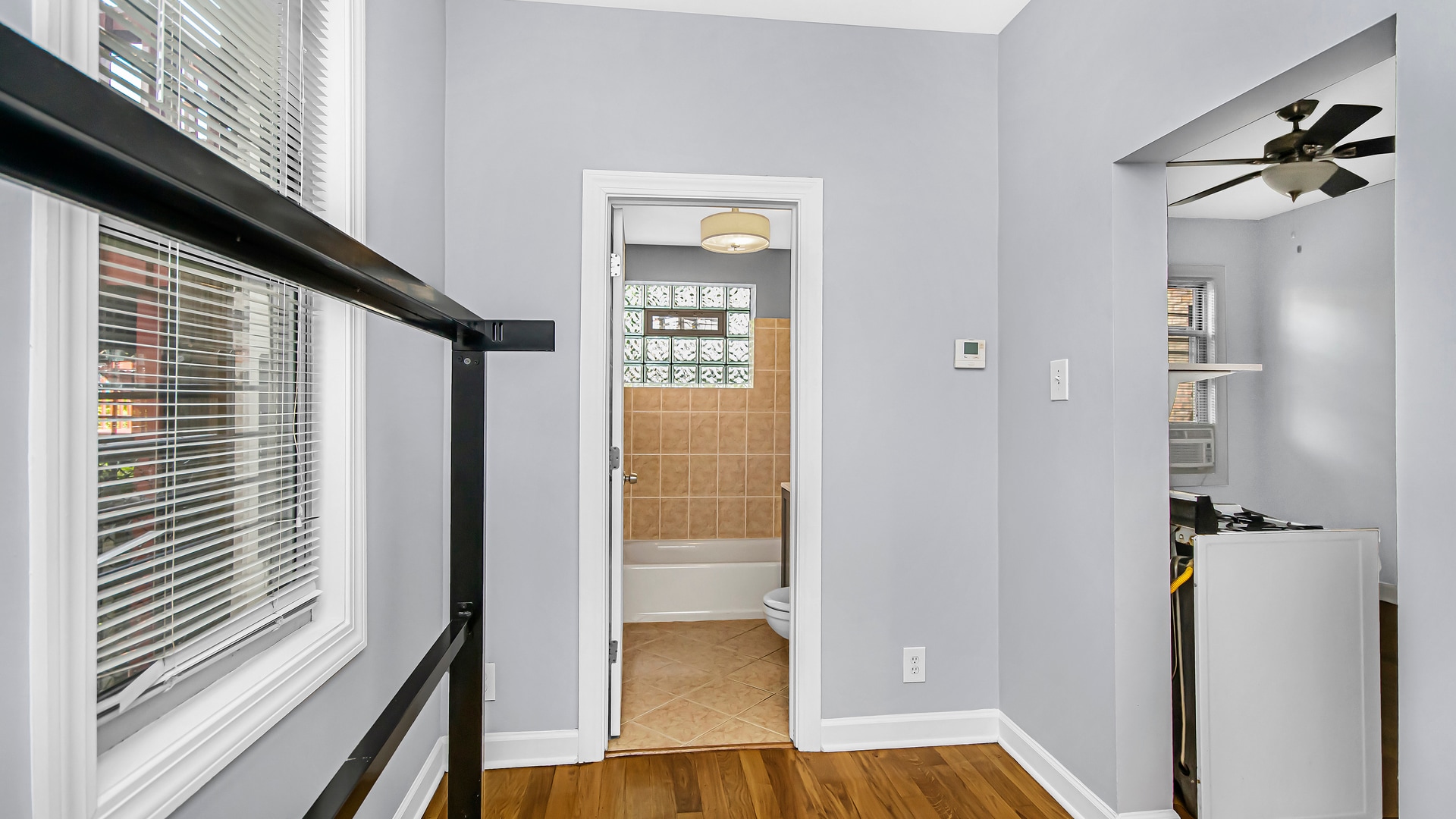 Bedroom 2 - 1472 W Webster Ave