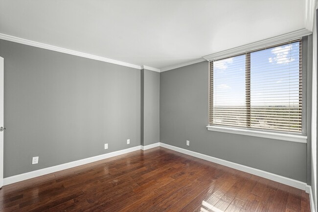 Building Photo - 3525 Sage Rd