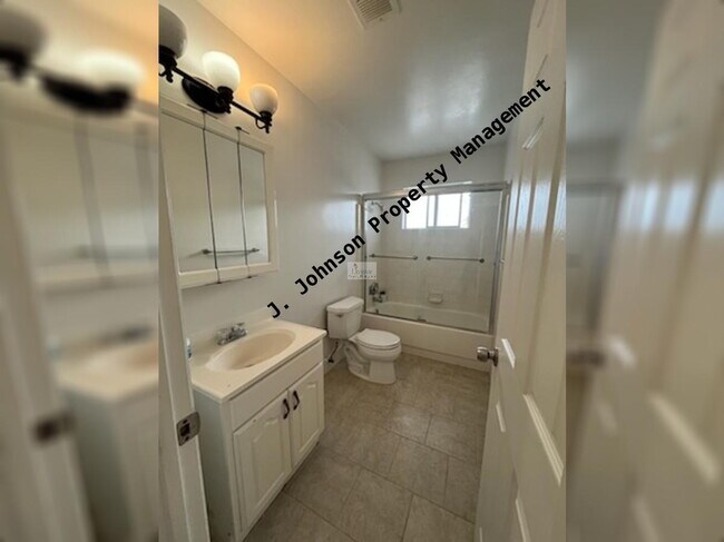 Building Photo - Great 2 Bedroom Unit for Rent