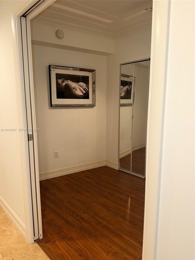 Building Photo - 1800 S Ocean Dr