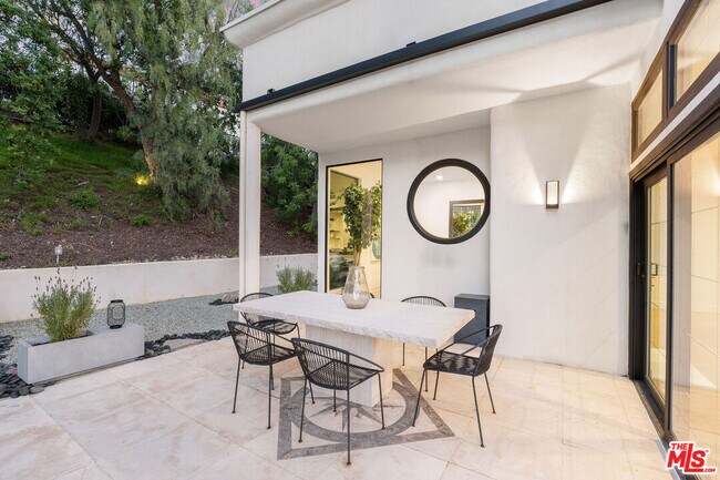 Building Photo - 23458 W Moon Shadows Dr