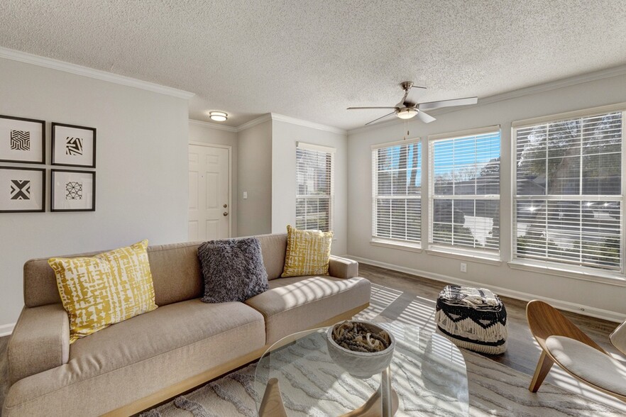 Living Room - Elements of Madison Apartments