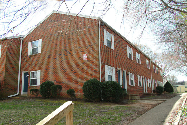 Building Photo - Colorado Manor Apartments