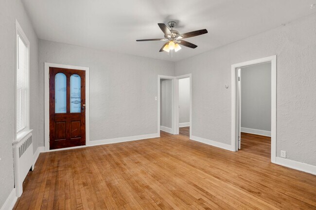 Building Photo - 2111 Madison St