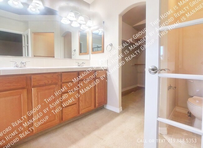 Building Photo - 9931 Red Sage Dr