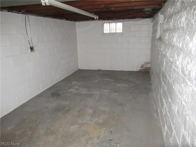 Building Photo - 378 Columbus St