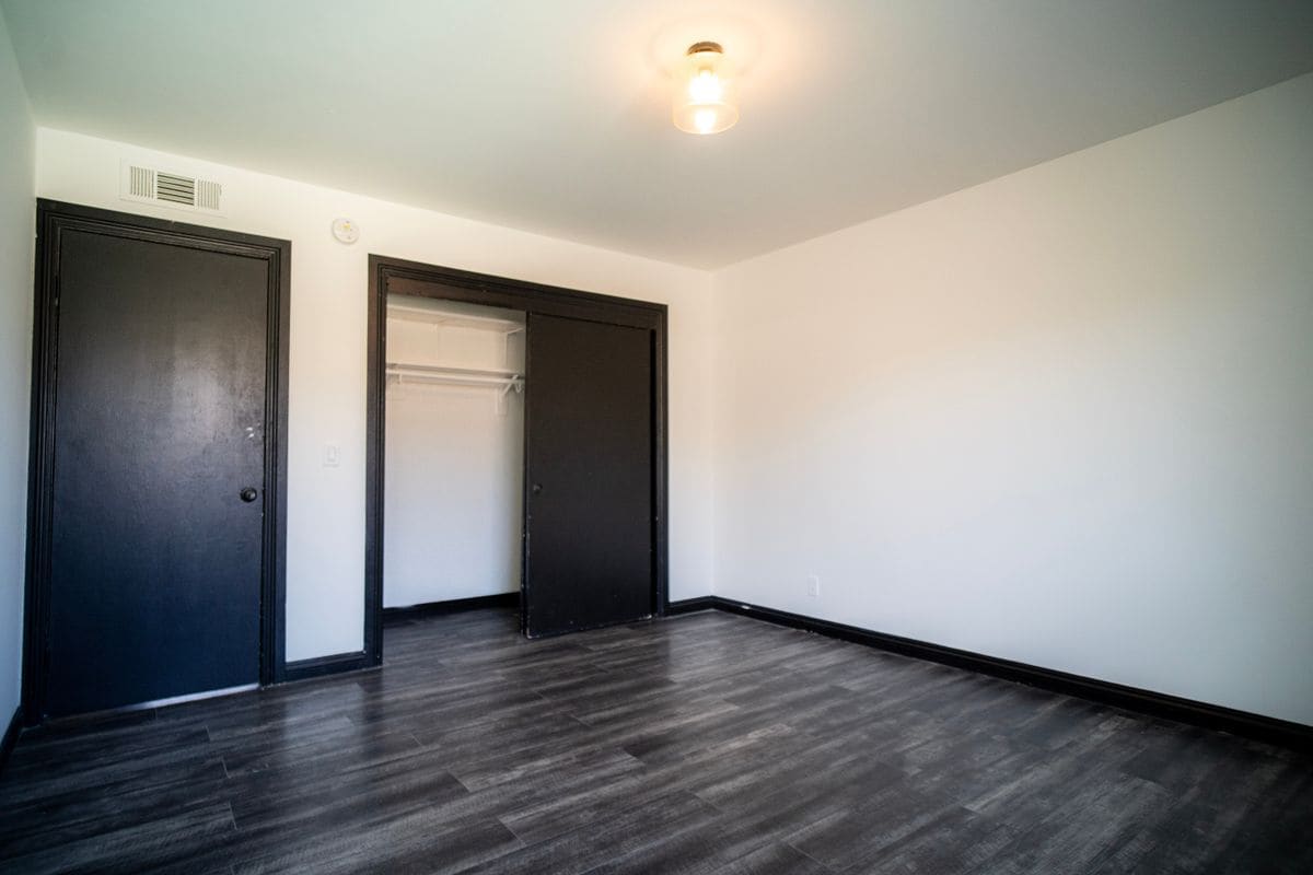 Building Photo - 837 Sunrise Ct