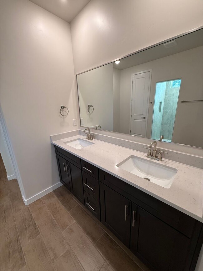 Building Photo - 5008 Sand Strm Rd