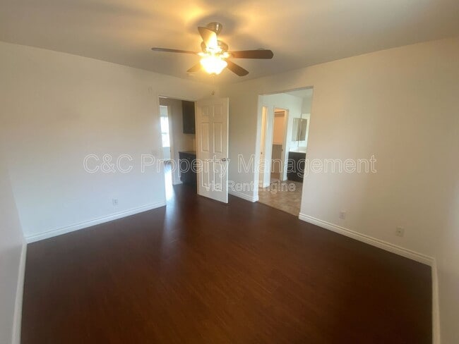 Building Photo - 6268 Cristal Ln