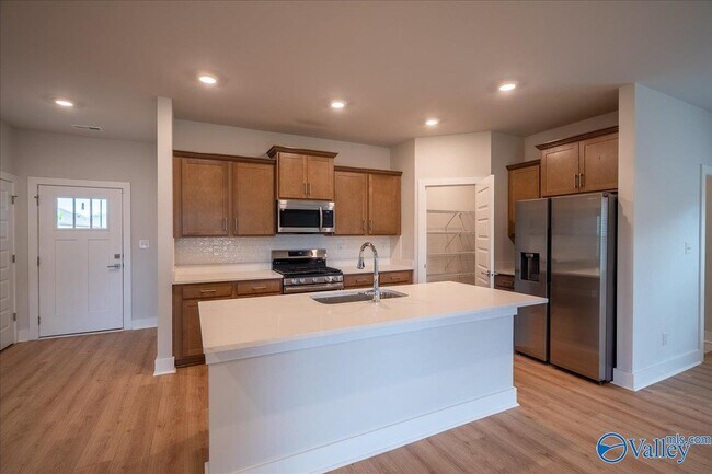 Building Photo - 14872 Demarie Ln