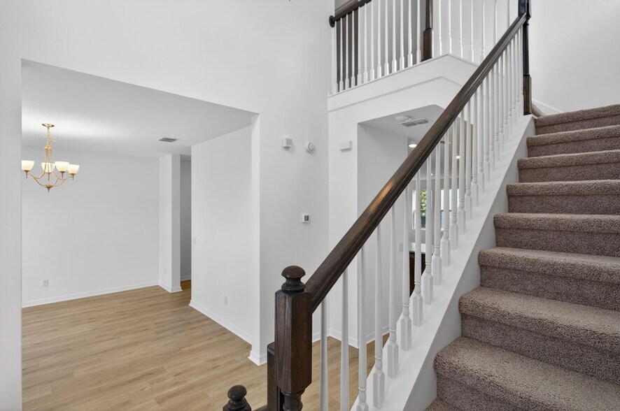 Building Photo - 2967 Embark Trl