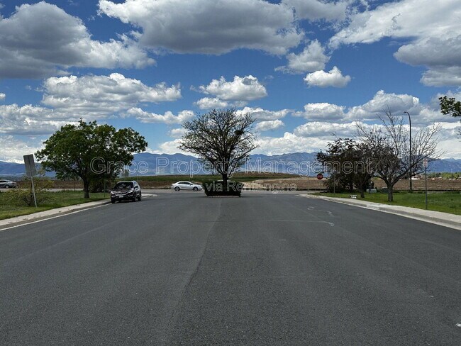 Building Photo - 2740 W 86th Ave