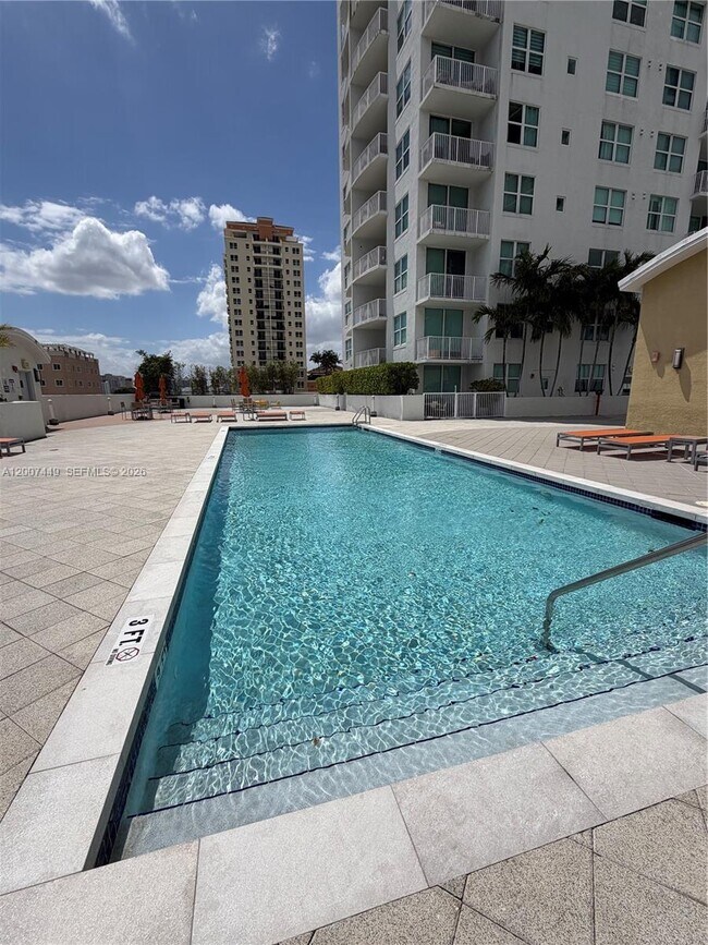 Building Photo - 3180 SW 22nd Terrace