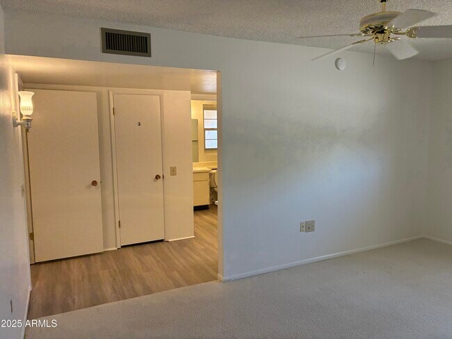 Building Photo - 17807 N 125th Dr