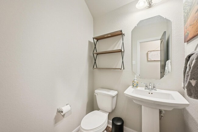 Building Photo - 2406 Harborwood Ct